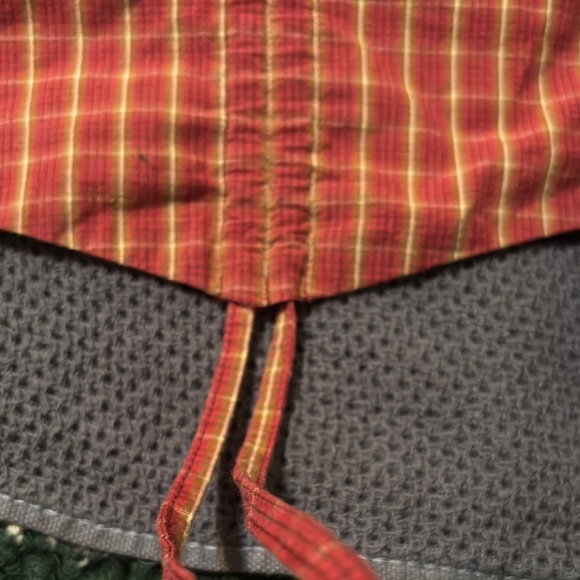 Levi's Red and Orange blouse perfect for pumpkin patch photos - Picture 3 of 5